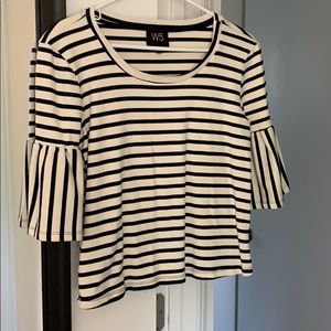 Striped quarter length shirt
